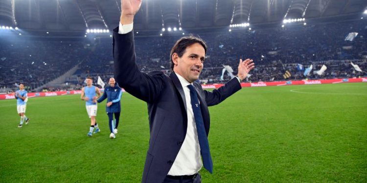 ROME, ITALY - DECEMBER 07:  SS Lazio head coach Simone Inzaghi celebrates a winner game after the Serie A match between SS Lazio and Juventus at Stadio Olimpico on December 7, 2019 in Rome, Italy.  (Photo by Marco Rosi/Getty Images)