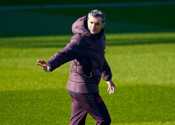 BARCELONA, SPAIN - JANUARY 05: Ernesto Valverde, head coach of FC Barcelona during a training session at Estadi Johan Cruyff on January 05, 2020 in Barcelona, Spain. (Photo by Quality Sport Images/Getty Images)