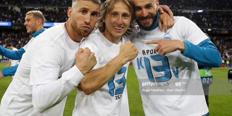 MADRID, SPAIN - MAY 01: (R-L) Karim Benzema, Luka Modric and Sergio Ramos of Real Madrid celebrate after the UEFA Champions League Semi Final Second Leg match between Real Madrid and Bayern Muenchen at Estadio Santiago Bernabeu on May 1, 2018 in Madrid, Spain. (Photo by Angel Martinez/Real Madrid via Getty Images)