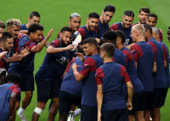 LISBON, PORTUGAL - AUGUST 11: PSG players are seen during the PSG Training Session ahead of the UEFA Champions League Quarter Final match between Atalanta and PSG at Estadio do Sport Lisboa e Benfica on August 11, 2020 in Lisbon, Portugal. (Photo by Rafael Marchante/Pool via Getty Images)
