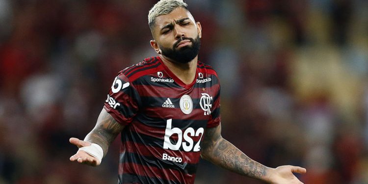 RIO DE JANEIRO, BRAZIL - NOVEMBER 13: Gabriel Barbosa of Flamengo reacts during a match between Flamengo and Vasco as part of Brasileirao Seria A 2019 at Maracana Stadium on November 13, 2019 in Rio de Janeiro, Brazil. (Photo by Wagner Meier/Getty Images)