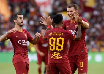 Edin Dzeko, Henrikh Mkhitaryan, Justin Kluivert during the Italian Serie A football match between AS Roma and US Sassuolo at the Olympic Stadium in Rome, on september 15, 2019. (Photo by Silvia Lore/NurPhoto via Getty Images)