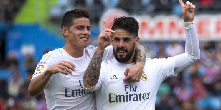 GETAFE, SPAIN - APRIL 16: Francisco Roman Alarcon alias Isco (R) of Real Madrid CF celebrates scoring their second goal with teammate James Rodriguez (L)  during the La Liga match between Getafe CF and Real Madrid CF at Coliseum Alfonso Perez on April 16, 2016 in Getafe, Spain.  (Photo by Gonzalo Arroyo Moreno/Getty Images)