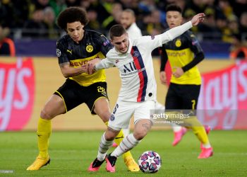 DORTMUND, GERMANY - FEBRUARY 18: (L-R) Axel Witsel of Borussia Dortmund, Marco Verratti of Paris Saint Germain  during the UEFA Champions League  match between Borussia Dortmund v Paris Saint Germain at the Signal Iduna Park on February 18, 2020 in Dortmund Germany (Photo by Erwin Spek/Soccrates/Getty Images)