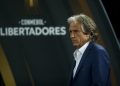 RIO DE JANEIRO, BRAZIL - MARCH 11:  Head coach Jorge Jesus of Flamengo looks on during a match between Flamengo and Barcelona as part of Copa CONMEBOL Libertadores 2020 at Maracana Stadium on March 11, 2020 in Rio de Janeiro, Brazil. (Photo by Bruna Prado/Getty Images)