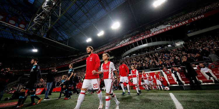 AMSTERDAM, NETHERLANDS - DECEMBER 18:  Lasse Schone of Ajax walks out to play in the Eredivisie match between Ajax Amsterdam and PSV Eindhoven held at Amsterdam Arena on December 18, 2016 in Amsterdam, Netherlands.  (Photo by Dean Mouhtaropoulos/Getty Images)