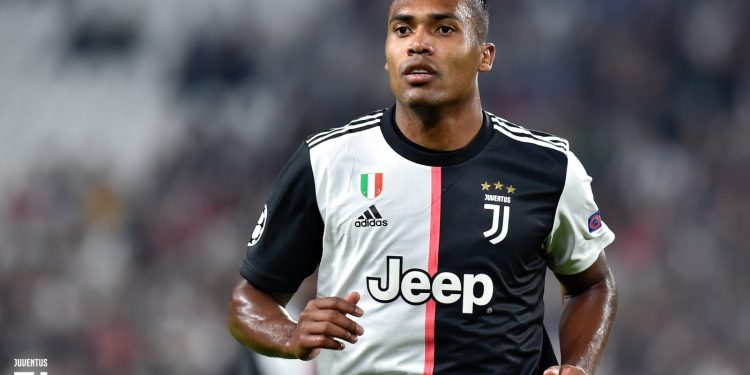 TURIN, ITALY - OCTOBER 01: Alex Sandro of Juventus looks on during the UEFA Champions League group D match between Juventus and Bayer Leverkusen at Juventus Arena on October 01, 2019 in Turin, Italy. (Photo by Giorgio Perottino - Juventus FC/Juventus FC via Getty Images)
