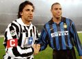 25 Oct 1998:  Ronaldo of Inter Milan and Alessandro Del Piero of Juventus during the Italian Serie A match at the Delle Alpi Stadium in Torino, Italy. Juventus won the game 1-0.  Mandatory Credit: Allsport UK /Allsport