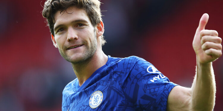 SOUTHAMPTON, ENGLAND - OCTOBER 06: Marcos Alonso of Chelsea gives a thumbs up to the fans following his sides victory in the Premier League match between Southampton FC and Chelsea FC at St Mary's Stadium on October 06, 2019 in Southampton, United Kingdom. (Photo by Julian Finney/Getty Images)