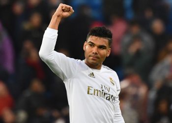Real Madrid's Brazilian midfielder Casemiro waves to fans at the end of the Spanish league football match between Real Madrid CF and Sevilla FC at the Santiago Bernabeu stadium in Madrid on January 18, 2020. (Photo by GABRIEL BOUYS / AFP) (Photo by GABRIEL BOUYS/AFP via Getty Images)