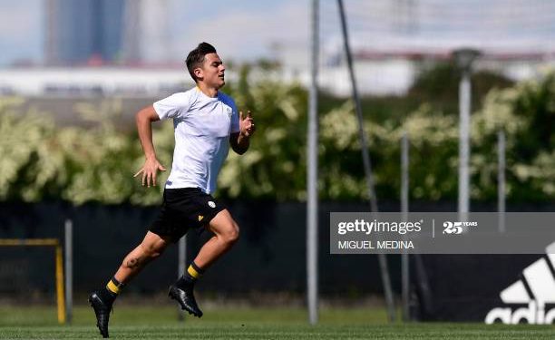 Juventus' Argentinian forward Paulo Dybala takes part in a training session on the eve of the UEFA Champion's League semifinal 2nd leg football match Juventus vs Monaco at the Vinovo training ground on May 8, 2017.  / AFP PHOTO / MIGUEL MEDINA        (Photo credit should read MIGUEL MEDINA/AFP via Getty Images)