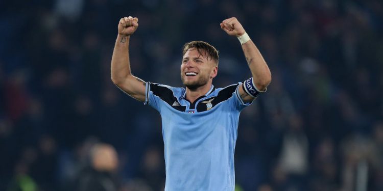 ROME, ITALY - FEBRUARY 16:  Ciro Immobile of SS Lazio celebrates the victory after the Serie A match between SS Lazio and FC Internazionale at Stadio Olimpico on February 16, 2020 in Rome, Italy.  (Photo by Paolo Bruno/Getty Images)
