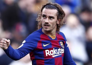 BARCELONA, SPAIN - FEBRUARY 15: Antoine Griezmann of FC Barcelona celebrates after scoring his team's first goal during the La Liga match between FC Barcelona and Getafe CF at Camp Nou on February 15, 2020 in Barcelona, Spain. (Photo by Eric Alonso/Getty Images)