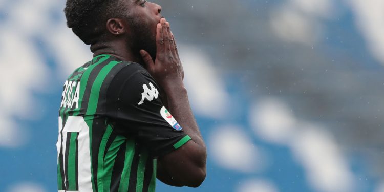 REGGIO NELL'EMILIA, ITALY - APRIL 14:  Jeremie Boga of US Sassuolo reacts after missing a chance on goal during the Serie A match between US Sassuolo and Parma Calcio at Mapei Stadium - Citta' del Tricolore on April 14, 2019 in Reggio nell'Emilia, Italy.  (Photo by Emilio Andreoli/Getty Images)