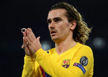 Barcelona's French forward Antoine Griezmann reacts  during the UEFA Champions League round of 16 first-leg football match between SSC Napoli and FC Barcelona at the San Paolo Stadium in Naples on February 25, 2020. (Photo by Filippo MONTEFORTE / AFP) (Photo by FILIPPO MONTEFORTE/AFP via Getty Images)