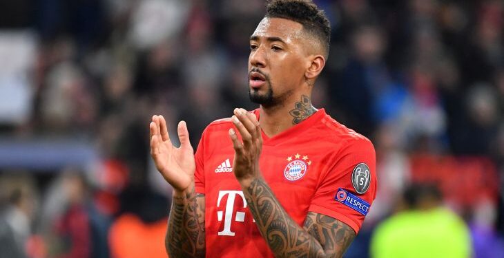 Applause, gesture, action, single image, single cut motive, half figure, half figure. Jerome BOATENG (Bayern Munich) gossip. FC Bayern Munich -Tottenham Hotspur 3-1, Soccer Champions League, Group B, Group stage, 6.matchday, 11/12/2019. ALLIANZAREN A. DFL REGULATION PROHIBIT ANY USE OF PHOTOGRAPHS AS IMAGE SEQUENCES AND / OR QUASI VIDEO. | usage worldwide