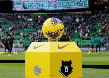 KRASNODAR, RUSSIA - MARCH 1, 2020: The official ball of the Russian Premier League unveiled ahead of the 2019/20 Russian Premier League Round 20 football match between FC Krasnodar and FC Ufa at Krasnodar Stadium. Valery Matytsin/TASS

Ðîññèÿ. Êðàñíîäàð. Îôèöèàëüíûé ìÿ÷ Ðîññèéñêîé ïðåìüåð-ëèãè ïðåäñòàâëåííûé ïåðåä ìàò÷åì ÷åìïèîíàòà Ðîññèè ïî ôóòáîëó ìåæäó êîìàíäàìè "Êðàñíîäàð" (Êðàñíîäàð) è "Óôà" (Óôà) íà ñòàäèîíå ÔÊ "Êðàñíîäàð". Âàëåðèé Ìàòûöèí/ÒÀÑÑ