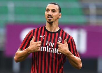 MILAN, ITALY - JULY 15:  Zlatan Ibrahimovic of AC Milan reacts during the Serie A match between AC Milan and  Parma Calcio at Stadio Giuseppe Meazza on July 15, 2020 in Milan, Italy.  (Photo by Claudio Villa/Getty Images)