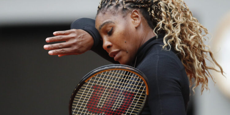 Tennis - French Open - Roland Garros, Paris, France - September 28, 2020 Serena Williams of the U.S. reacts during her first round match against Kristie Ahn of the U.S. REUTERS/Gonzalo Fuentes