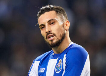 PORTO, PORTUGAL - JANUARY 17: Alex Telles of FC Porto reacts during the Liga Nos match between FC Porto and SC Braga at Estadio do Dragao on January 17, 2020 in Porto, Portugal. (Photo by Quality Sport Images/Getty Images)