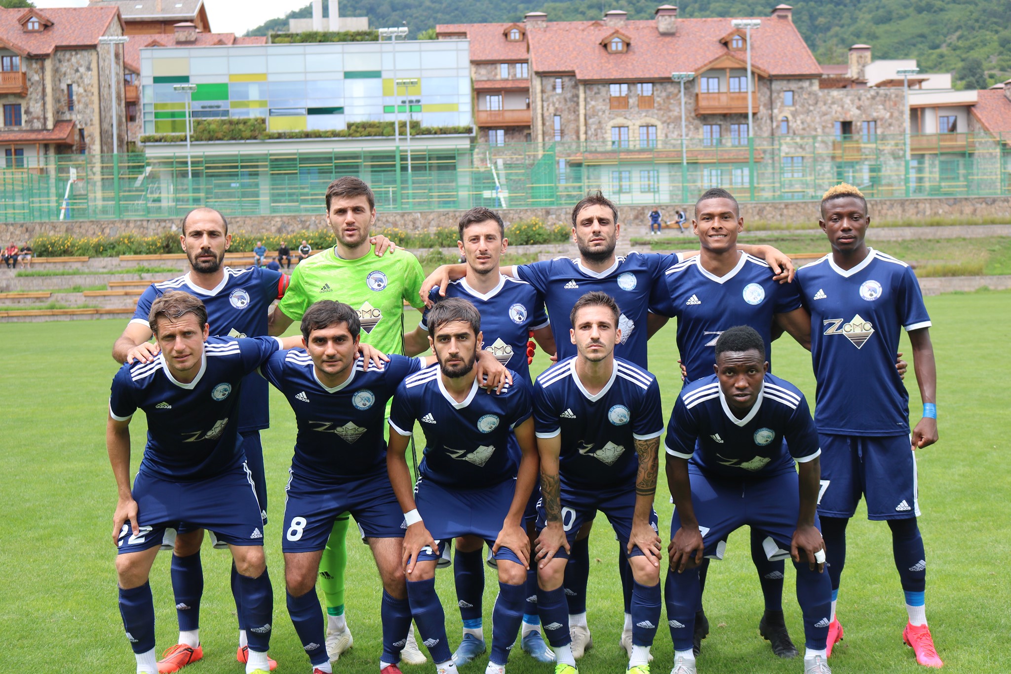 Фк гандзасар логотип. Syuniq. Фк гандзасар капан. Фк гандзасар логотип. Фк гандзасар логотип.