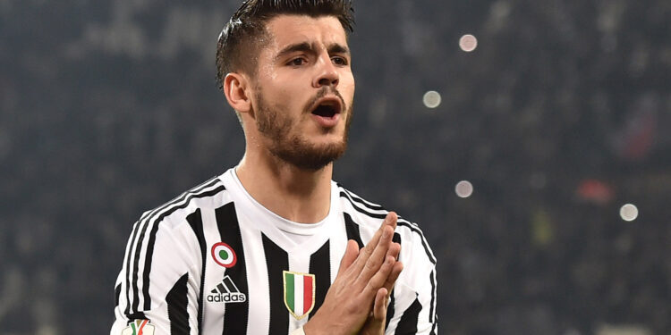 TURIN, ITALY - JANUARY 27:  Alvaro Morata of Juventus FC celebrates after scoring the opening goal from the penalty spot during the TIM Cup match between Juventus FC and FC Internazionale Milano at Juventus Arena on January 27, 2016 in Turin, Italy.  (Photo by Valerio Pennicino/Getty Images )