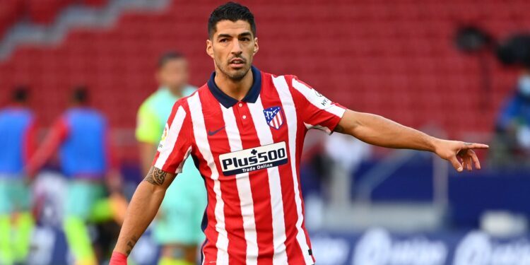 Atletico Madrid's Uruguayan forward Luis Suarez gestures during the Spanish league football match Club Atletico de Madrid  against Granada FC at at the Wanda Metropolitano stadium in Madrid on September 27, 2020. (Photo by GABRIEL BOUYS / AFP) (Photo by GABRIEL BOUYS/AFP via Getty Images)