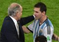 Argentina's coach Alejandro Sabella (L) celebrates with forward and captain Lionel Messi at the end of the Group F football match between Argentina and Bosnia Hercegovina at the Maracana Stadium in Rio De Janeiro during the 2014 FIFA World Cup on June 15, 2014. Argentina won 2-1. AFP PHOTO / YASUYOSHI CHIBA