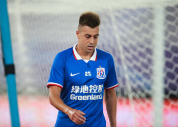 DALIAN, CHINA - JULY 25: Stephan El Shaarawy #22 of Shanghai Shenhua reacts during the 2020 Chinese Football Association Super League (CSL) first round match between Guangzhou Evergrande and Shanghai Shenhua at Dalian Sports Center Stadium on July 25, 2020 in Dalian Liaoning Province of China. (Photo by VCG/VCG via Getty Images)