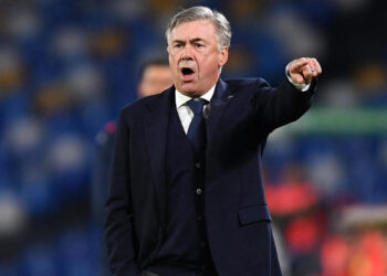 NAPLES, ITALY - NOVEMBER 09: Carlo Ancelotti SSC Napoli coach gestures during the Serie A match between SSC Napoli and Genoa CFC at Stadio San Paolo on November 09, 2019 in Naples, Italy. (Photo by Francesco Pecoraro/Getty Images)