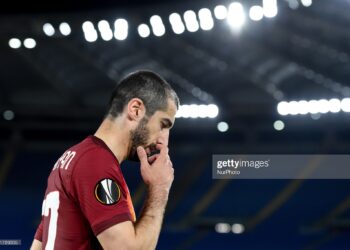 Henrikh Mkhitaryan of AS Roma looks dejected during the UEFA Europa League Round of 16 match between AS Roma and Shakhtar Donetsk at Stadio Olimpico, Rome, Italy on 11 March 2021.  (Photo by Giuseppe Maffia/NurPhoto via Getty Images)