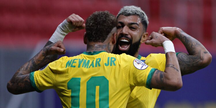 13th June 2021 Mane Garrincha Stadium, Brasilia, Distrito Federal, Brazil Copa America, Brazil versus Venezuela Gabriel Barbosa of Brazil celebrates his goal with Neymar in the 89th minute 3-0 PUBLICATIONxNOTxINxUK ActionPlus12296098 AdalbertoxMarques