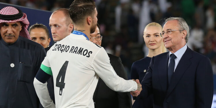 FINAL MUNDIAL FIFA DE CLUBES REAL MADRID-AL AIN ABRAZO