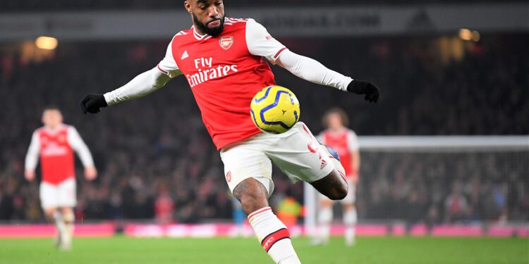 LONDON, ENGLAND - JANUARY 01: Alexandre Lacazette of Arsenal in action during the Premier League match between Arsenal FC and Manchester United at Emirates Stadium on January 01, 2020 in London, United Kingdom. (Photo by Clive Mason/Getty Images)