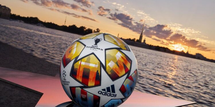 13-12-2021 Adidas presenta el balón para las eliminatorias de la 'Champions'.
El fabricante alemán de ropa y material deportivo adidas ha presentado este lunes el balón oficial para las rondas eliminatorias de la Liga de Campeones.
DEPORTES
ADIDAS
