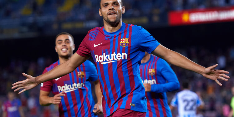 BARCELONA, SPAIN - AUGUST 15: Martin Braithwaite of FC Barcelona celebrates after scoring his team's third goal during the LaLiga Santander match between FC Barcelona and Real Sociedad at Camp Nou on August 15, 2021 in Barcelona, Spain. FC Barcelona will host between 20,000 and 22,000 fans in the stadium as the Regional government has authorised a capacity of 30 percent of the stadium with the requirement to maintain a meter and a half distance between people or groups of people who have tickets. (Photo by Alex Caparros/Getty Images)