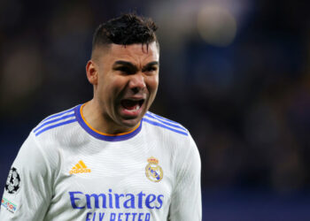 LONDON, ENGLAND - APRIL 06: Casemiro of Real Madrid during the UEFA Champions League Quarter Final Leg One match between Chelsea FC and Real Madrid at Stamford Bridge on April 06, 2022 in London, England. (Photo by Catherine Ivill/Getty Images)