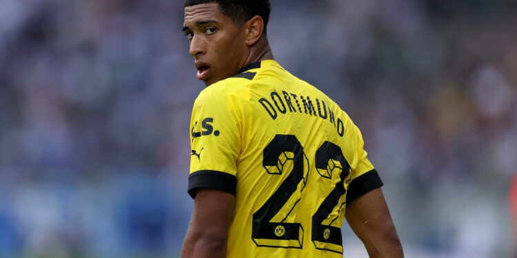 BERLIN, GERMANY - AUGUST 27: Jude Bellingham of Borussia Dortmund reacts during the Bundesliga match between Hertha BSC and Borussia Dortmund at Olympiastadion on August 27, 2022 in Berlin, Germany. (Photo by Martin Rose/Getty Images)