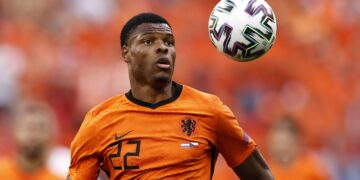 BUDAPEST - Denzel Dumfries of Holland during the UEFA EURO, EM, Europameisterschaft,Fussball 2020 game between the Netherlands and the Czech Republic at the Puskas Arena on June 27, 2021 in Budapest, Hungary. ANP MAURICE VAN STEEN EURO 2020 round of 16 2020/2021 xVIxANPxSportx/xxANPxIVx *** BUDAPEST Denzel Dumfries of Holland during the UEFA EURO 2020 game between the Netherlands and the Czech Republic at the Puskas Arena on June 27, 2021 in Budapest, Hungary ANP MAURICE VAN STEEN EURO 2020 round of 16 2020 2021 xVIxANPxSportx xxANPxIVx 433113861