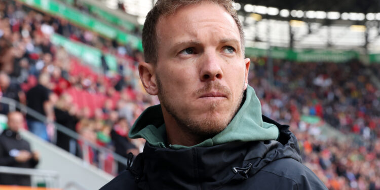 AUGSBURG, GERMANY - SEPTEMBER 17: Julian Nagelsmann, Head Coach of Bayern Munich looks on prior to the Bundesliga match between FC Augsburg and FC Bayern München at WWK-Arena on September 17, 2022 in Augsburg, Germany. (Photo by Alexander Hassenstein/Getty Images)