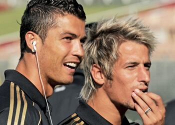 El Real Madrid ha disputado un partido contra los LA Galaxy en Los Ángeles.LOS ANGELES, CA - JULY 16: 2011 Herbalife World Football Challenge vs the LA Galaxy at the Los Angeles Memorial Coliseum on July 16, 2011 in Los Angeles, California. (Photo by Gregg DeGuire/PictureGroup)