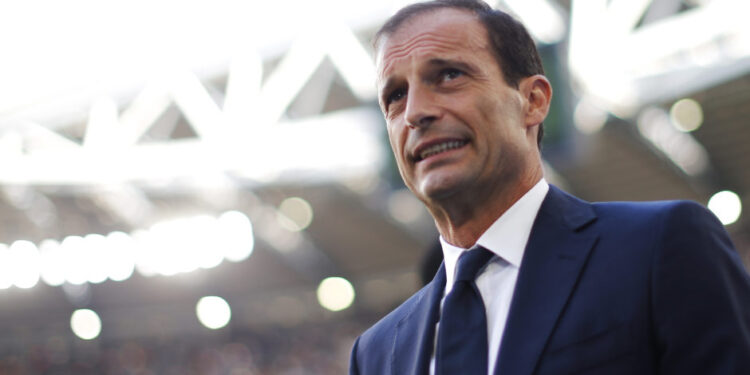 Juventus' coach Massimiliano Allegri gestures prior to the Italian Serie A football match Juventus Vs Cagliari on August 19, 2017 at the 'Allianz Stadium' in Turin. / AFP PHOTO / Marco BERTORELLO        (Photo credit should read MARCO BERTORELLO/AFP/Getty Images)