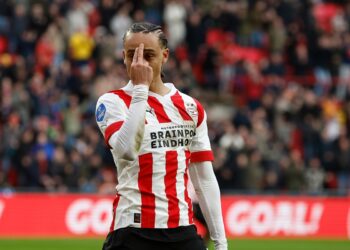 EINDHOVEN, 12-03-2023, Philips Stadium, Dutch football Eredivisie season 2022 / 2023, PSV player Xavi Simons after scoring 1-1 during the match PSV - Cambuur