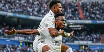 MADRID, SPAIN - OCTOBER 30: Vinicius Junior of Real Madrid celebrates goal 1-0 with Rodrygo Silva de Goes of Real Madrid during the La Liga Santander  match between Real Madrid v Girona at the Santiago Bernabeu on October 30, 2022 in Madrid Spain (Photo by David S. Bustamante/Soccrates/Getty Images)