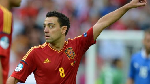 Spain's Xavi Hernandez gestures during UEFA EURO 2012 group C soccer match Spain vs Italy at Arena Gdansk in Gdansk, Poland, 10 June 2012. Photo: Marcus Brandt dpa (Please refer to chapters 7 and 8 of http://dpaq.de/Ziovh for UEFA Euro 2012 Terms & Conditions) +++(c) dpa - Bildfunk+++
