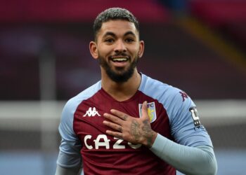 BIRMINGHAM, ENGLAND - DECEMBER 26: Douglas Luiz of Aston Villa Reacts during the Premier League match between Aston Villa and Crystal Palace at Villa Park on December 26, 2020 in Birmingham, England. The match will be played without fans, behind closed doors as a Covid-19 precaution. (Photo by Rui Vieira - Pool/Getty Images)
