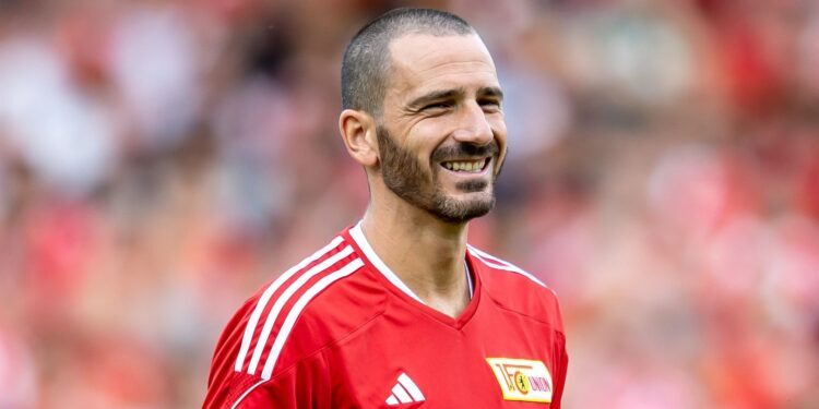 ARCHIV - Der Italiener Bonucci könnte gegen Hoffenheim am Samstag sein Bundesliga-Debüt für Union feiern. Foto: Andreas Gora/dpa - WICHTIGER HINWEIS: Gemäß den Vorgaben der DFL Deutsche Fußball Liga bzw. des DFB Deutscher Fußball-Bund ist es untersagt, in dem Stadion und/oder vom Spiel angefertigte Fotoaufnahmen in Form von Sequenzbildern und/oder videoähnlichen Fotostrecken zu verwerten bzw. verwerten zu lassen.
