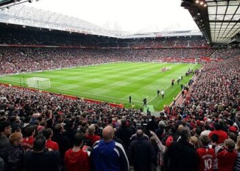 MANCHESTER, ENGLAND - OCTOBER 27:  A wide shot of the interior of Old Trafford ahead of the Barclays FA Premier League match between Manchester United and Middlesbrough at Old Trafford on October 27 2007, in Manchester, England. (Photo by Tom Purslow/Manchester United via Getty Images)
