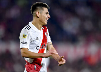BUENOS AIRES, ARGENTINA - JUNE 22: Claudio Echeverri of River Plate celebrates after scoring the team's third goal during a match between River Plate and Instituto as part of Liga Profesional 2023 at Estadio Mas Monumental Antonio Vespucio Liberti on June 22, 2023 in Buenos Aires, Argentina. (Photo by Marcelo Endelli/Getty Images)