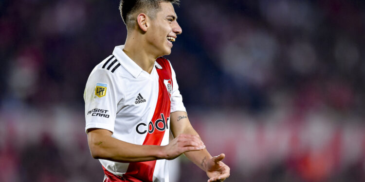 BUENOS AIRES, ARGENTINA - JUNE 22: Claudio Echeverri of River Plate celebrates after scoring the team's third goal during a match between River Plate and Instituto as part of Liga Profesional 2023 at Estadio Mas Monumental Antonio Vespucio Liberti on June 22, 2023 in Buenos Aires, Argentina. (Photo by Marcelo Endelli/Getty Images)
